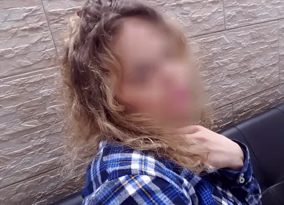 Amelia, 33