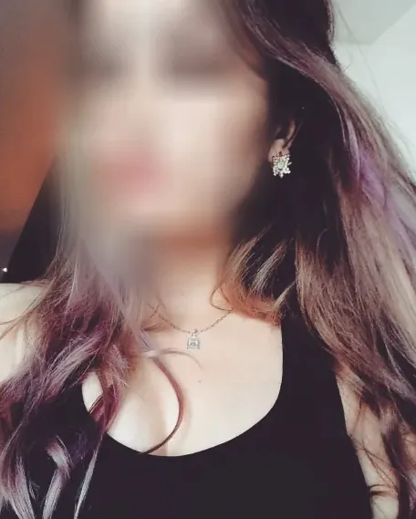 Eleri, 32