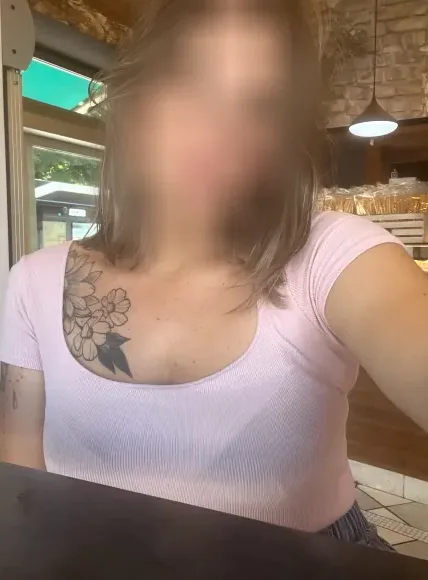 Jade, 40