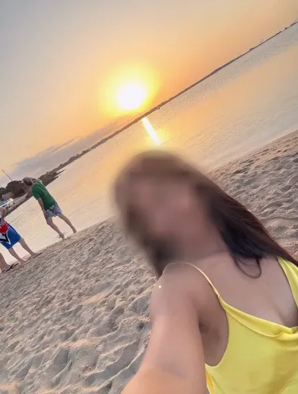Neha, 23