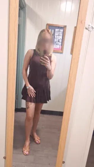 Nour, 36