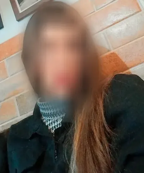 Saoirse, 25