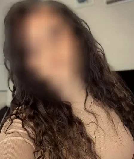 Sarah, 35