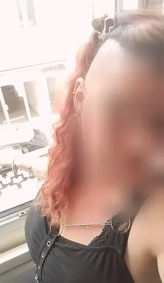 Sophie, 35